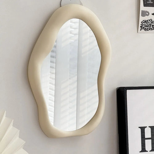 1pc estilo creme espelho de maquiagem decorativo irregular simples espelho de cômoda em forma de nuvem espelho de parede de cabeleireiro francês
